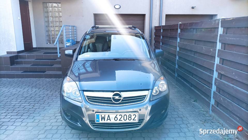 Opel Zafira B 18 bezwypadkowy Łomianki