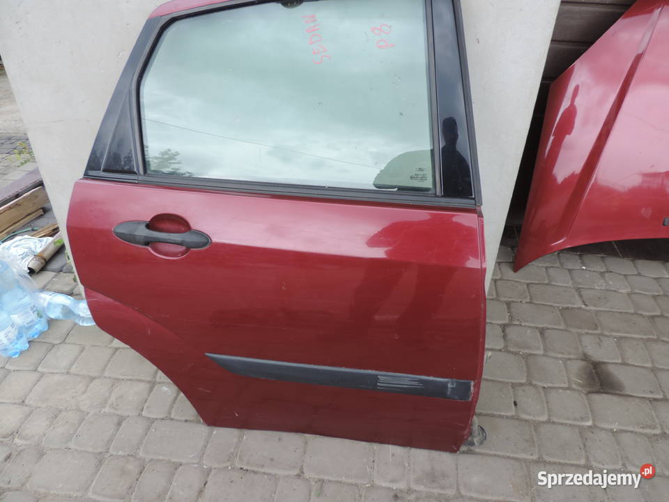 FORD FOCUS MK1 SEDAN DRZWI PRAWY TYŁ KOLOR P8