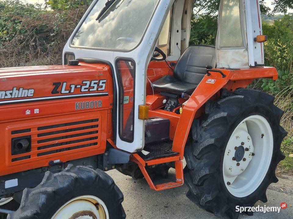 Traktorek traktor KUBOTA ZL1255D 25 44 Małuszyn sprzedam