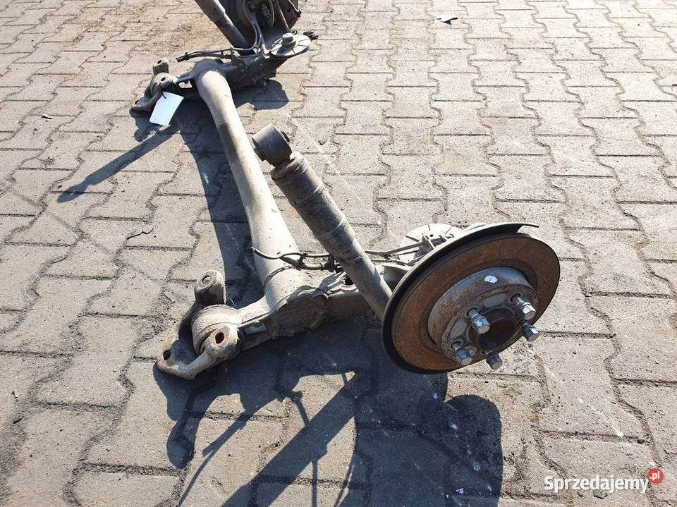 BELKA SANKI TYŁ OPEL ASTRA H III