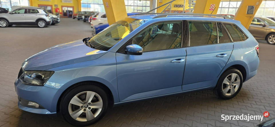 koda Fabia 20162017 Opis W podanej roczna ASR (kontrola trakcji) Mysłowice