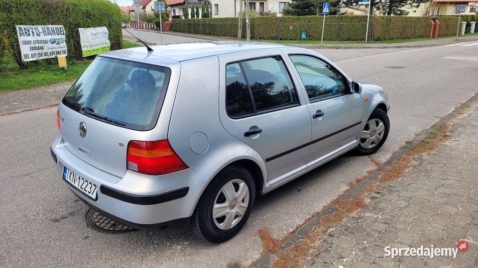 VW GOLF IV 16 SRGAZ ZAREJESTROWANY 98R STAN 202000km Końskie