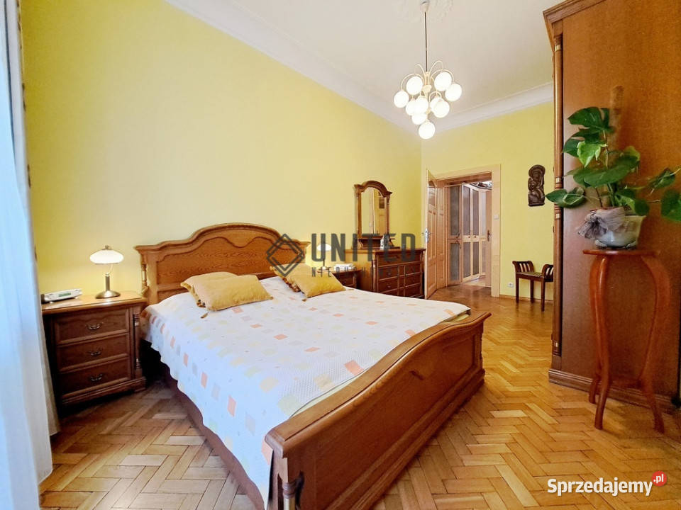 3 PokojeCO miejskieDuża LoggiaBalkon sprzedam