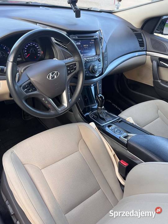 Hyundai I40 ST 17CRDI prywatny doinwestowany dwa nieuszkodzony Mielec