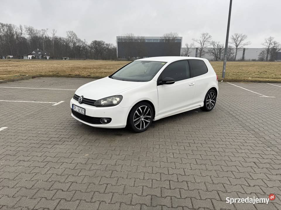 VW Golf 6 16Tdi DSG HIGHLINE 2012r 2/3 Volkswagen Sobin
