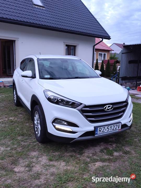 Hyundai Tucson 16 benzyna 37000 Salon Polska Rzeszów