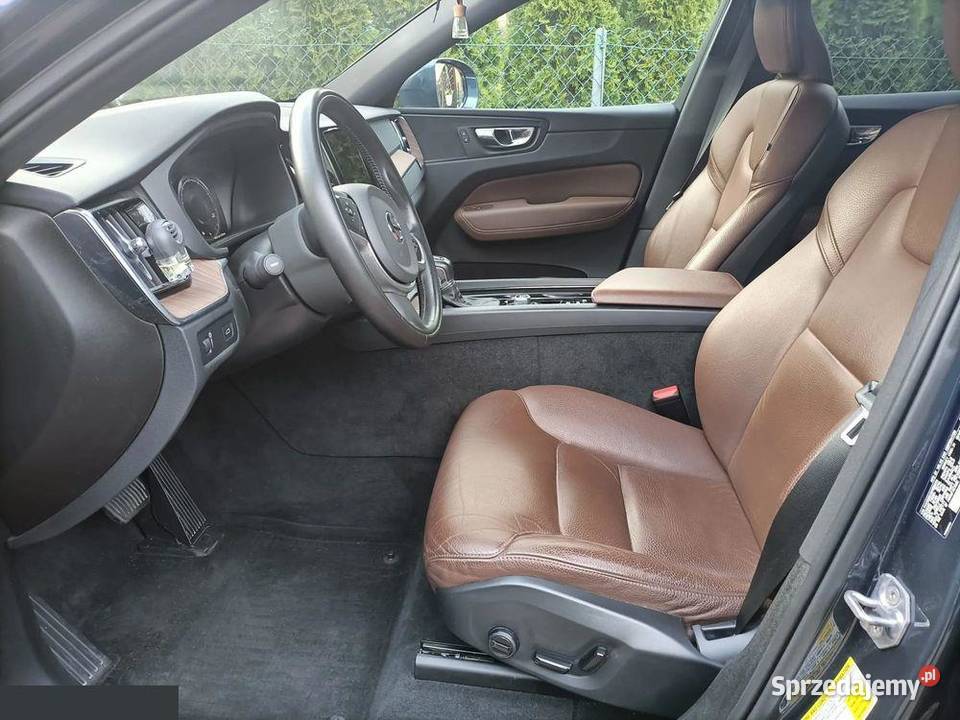 Volvo XC 60 T5 AWD Momentum 20 Benzyna 250 2020r Białystok