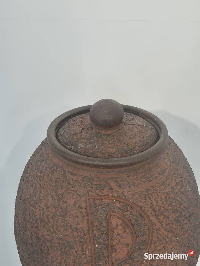 ceramiczne naczynie na wodę święconą