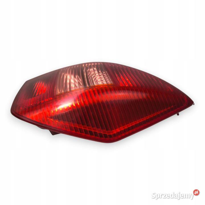 LAMPA PRAWA Citroen C2 20032009 tylnia prawy tył Lampy tylne Chełm
