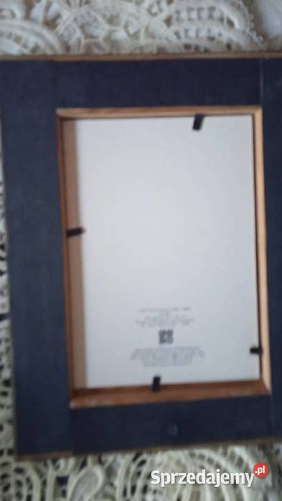 WISZĄCA DREWNIANA RAMKA DO ZDJĘĆ Ramki i ramy sprzedam