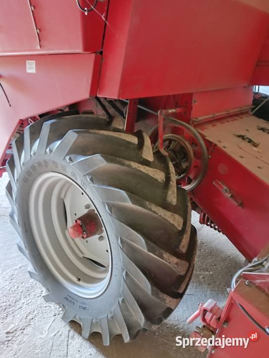 MF 240 Trzyciąż