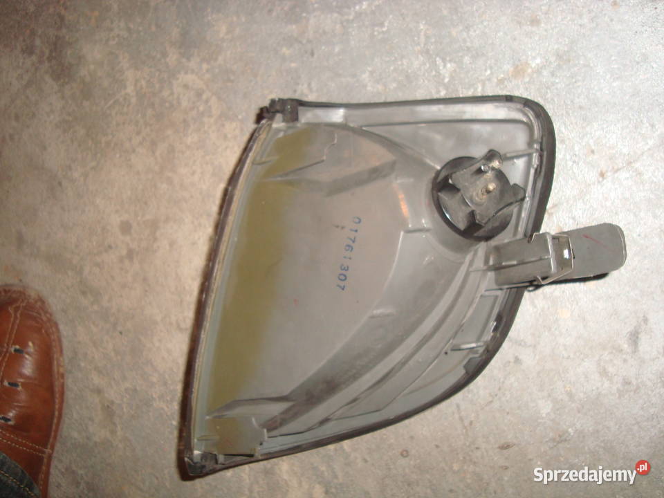 migacz kierunkowskaz przedni lewy Mercedes W140 śląskie Tarnowskie Góry