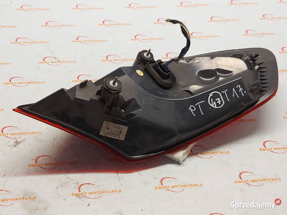 BMW 6 GRAN COUPE 604D F06 30 D 12r lampa prawa