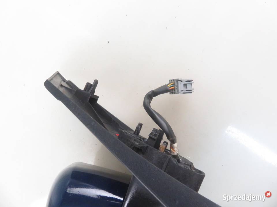 LUSTERKO PRAWE FORD FOCUS MK2 II