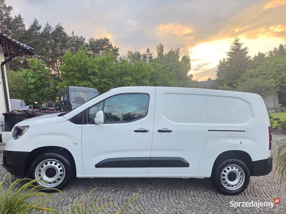 OPEL COMBO 2021 15HDI 100 124349 LONG 2XDRZWI garażowany Motoryzacja Sieradz
