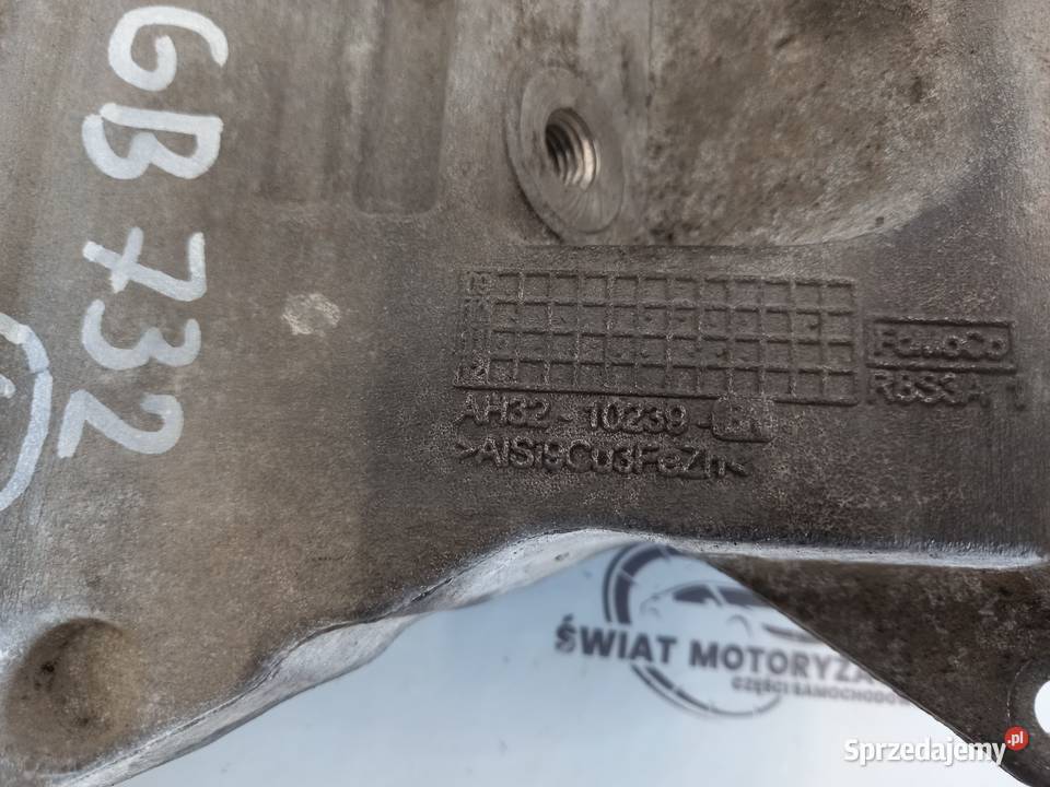 RANGE ROVER SPORT 30 D 306DT 241 łapa wspornik Kielce