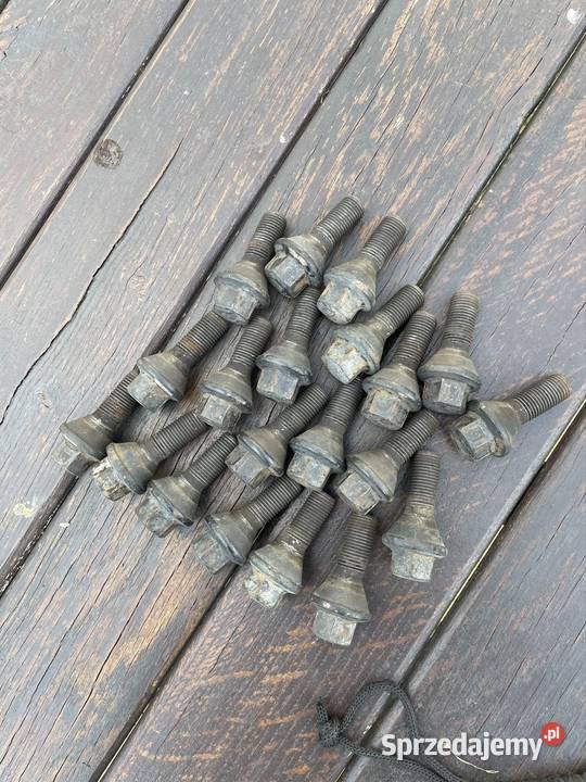 Śruby do kół trafic vivaro sprzedam