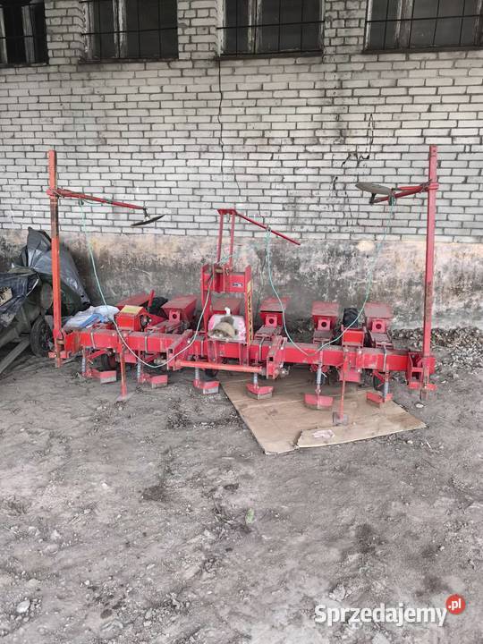 Siewnik do buraków BeckerkongskildeCentra Super Siewniki i sadzarki Mircze