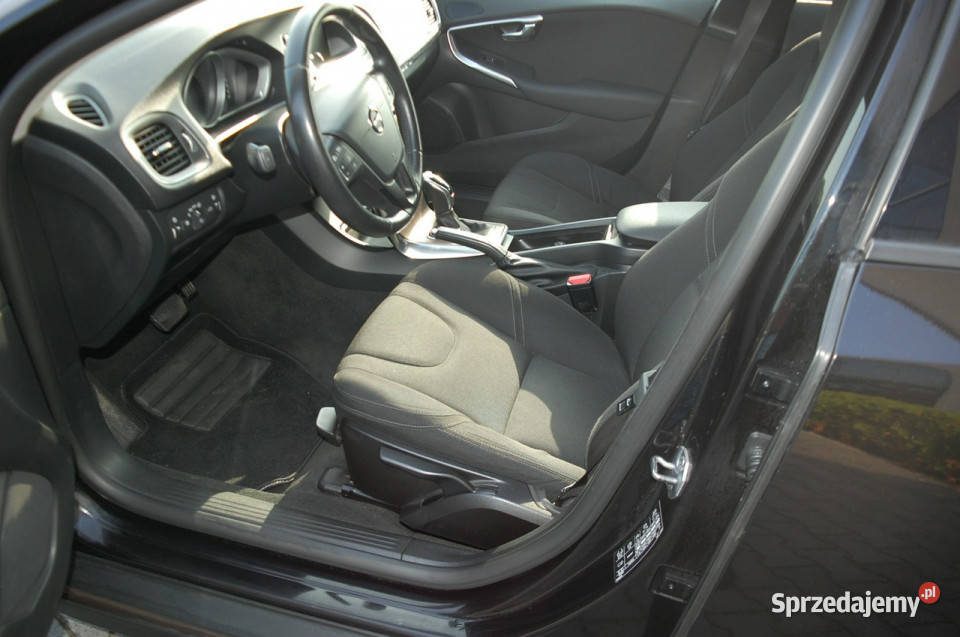 Volvo V40 ZarejestrowaneAutomat II 2012 Samochody osobowe Dębica sprzedam