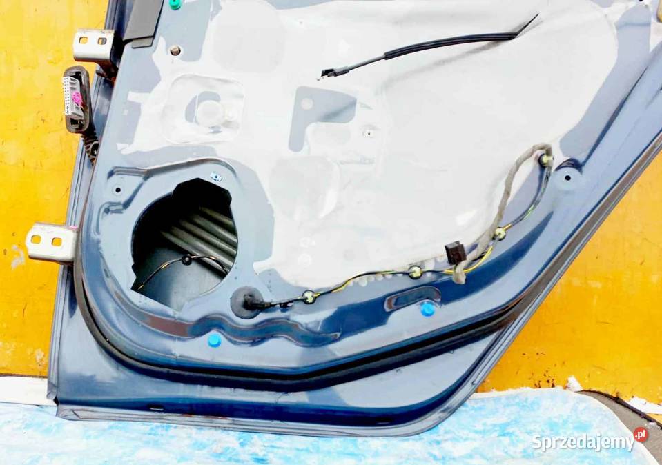 OPEL INSIGNIA A KOMBI DRZWI PRAWY TYŁ CAŁE DO Radom