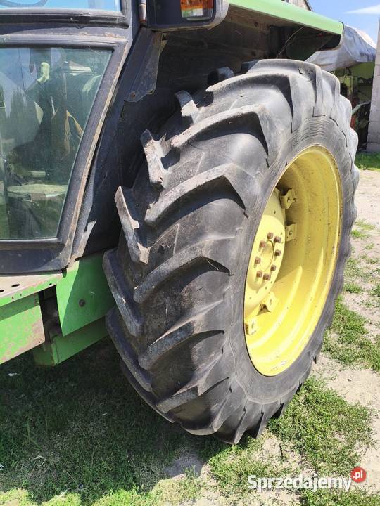 John Deere 2250 John Deere