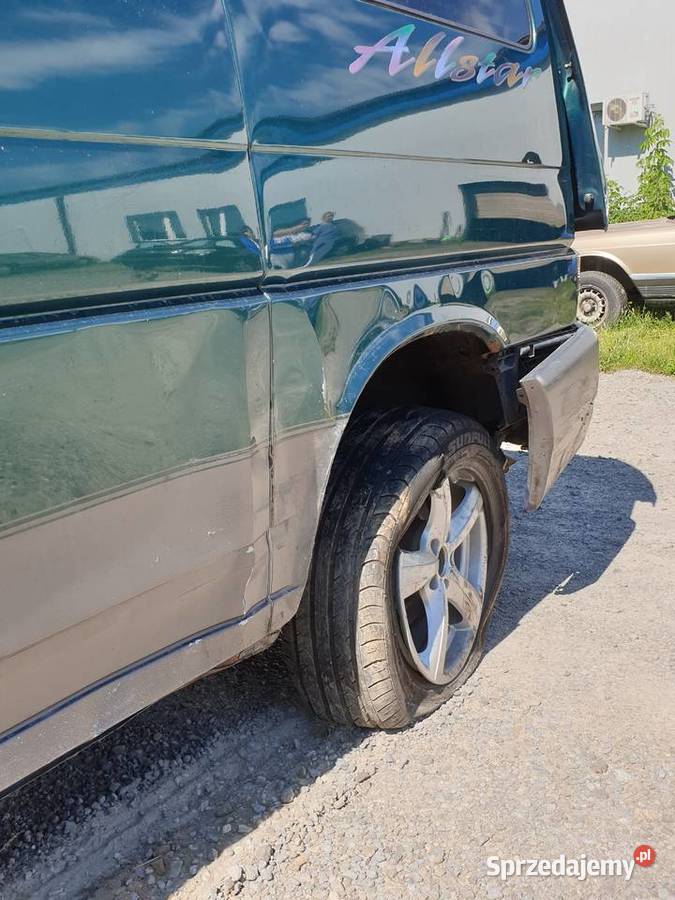 Uszkodzony Volkswagen Multivan Rok produkcji 1997 Mielec sprzedam