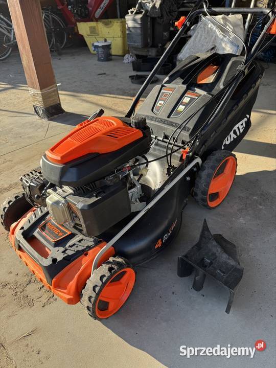 Kosiarka spalinowa z napędem Fuxtec Krotoszyn