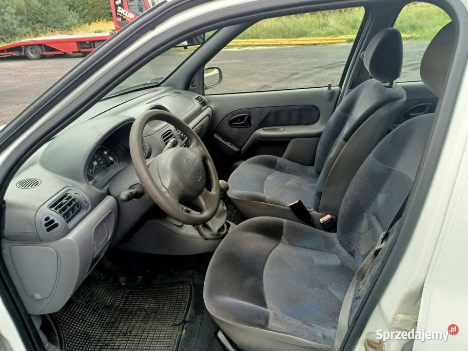Renault Clio Renault Clio 19D 64 99r II 19982012