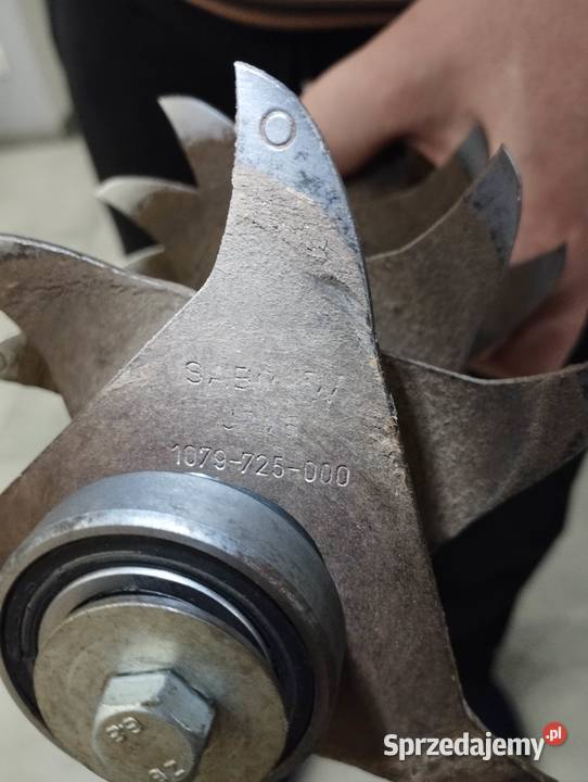 Wałek do wertykulatora SAA 10499 John Deere lubuskie Babimost sprzedam