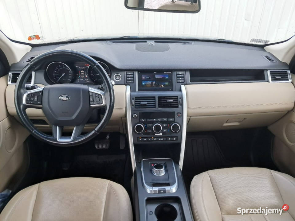 Land Rover Discovery Poleasingowe ECR IV Rok produkcji 2015 Komorniki