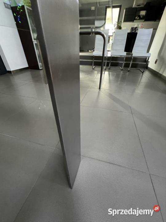 Luksusowy Stół szklany z nogami z nierdzewnymi Bydgoszcz