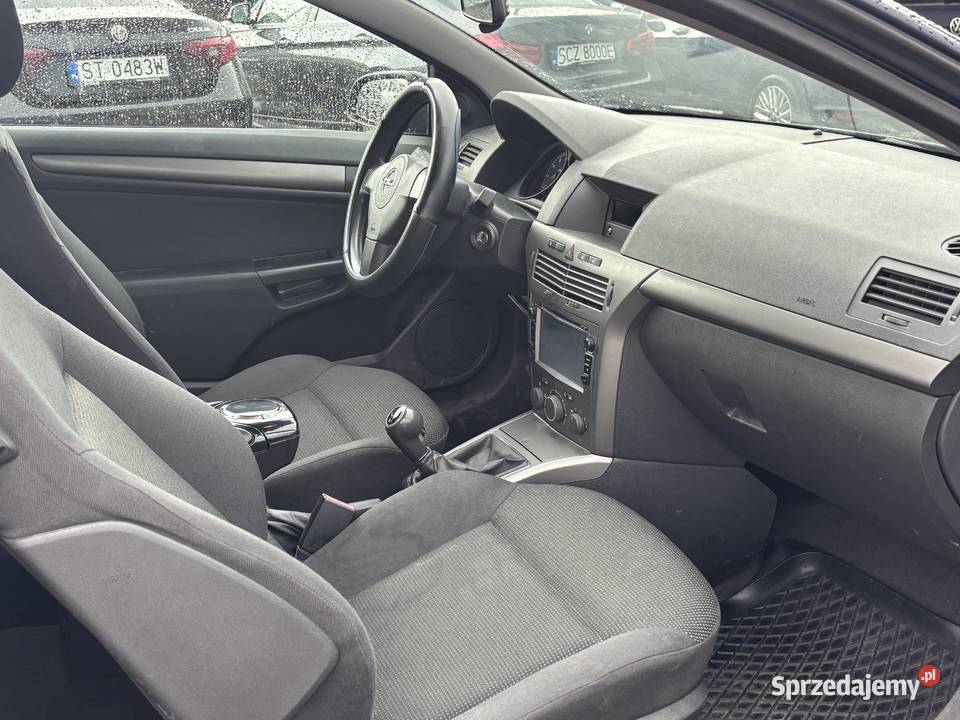 Opel Astra Paniówki
