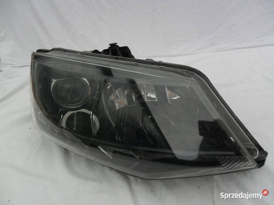 Skoda Octavia III 5E BI XENON Reflektor prawy wielkopolskie