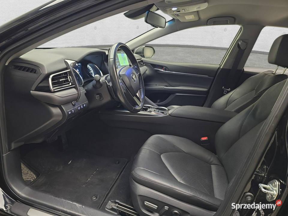 Toyota Camry IX 2018 Komorniki