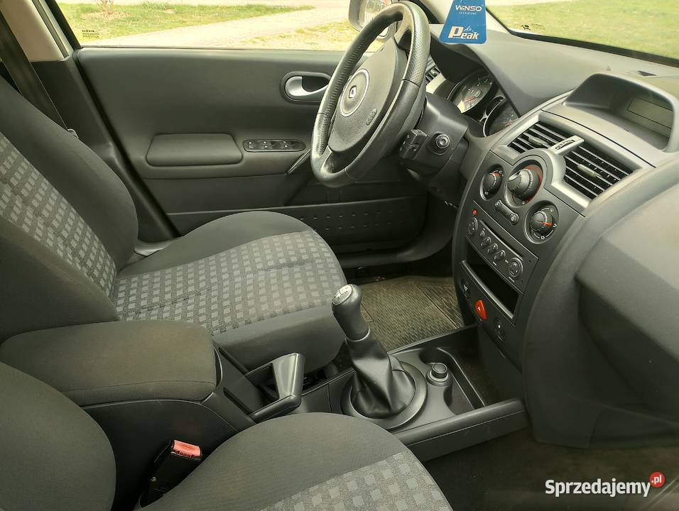 Renault Megane 127 benzyna 16 światła przeciwmgielne Września