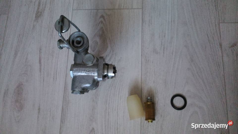 Nowa oryginał pompa pompka zasilająca Ursus C330 łódzkie Sieradz