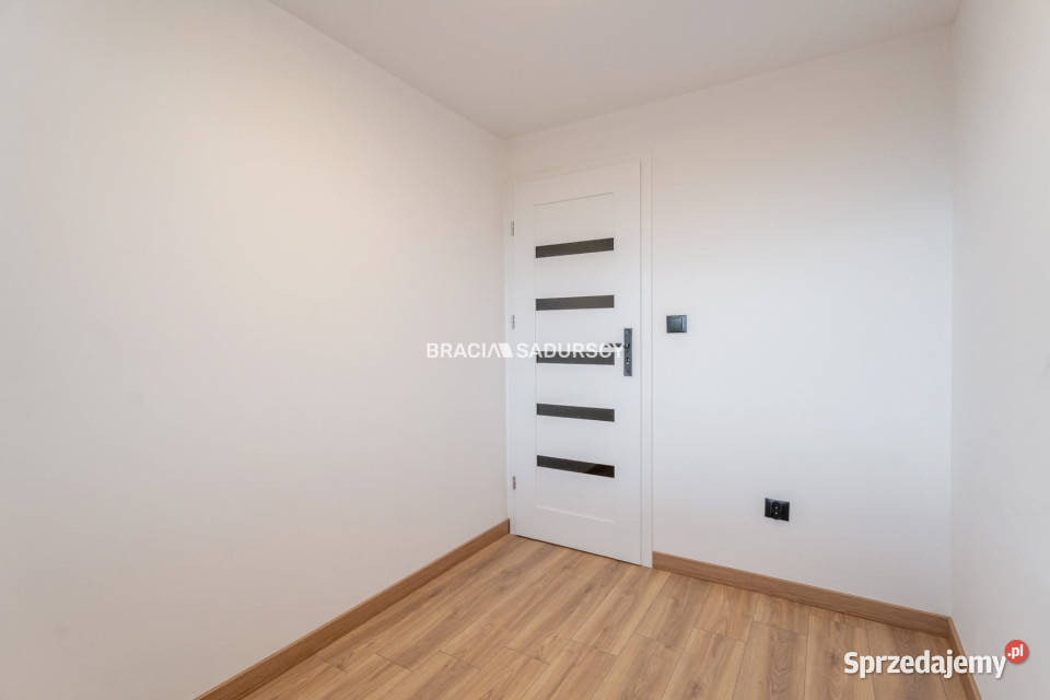 Do sprzedaży mieszkanie 518m2 3 pok Karniowice blok