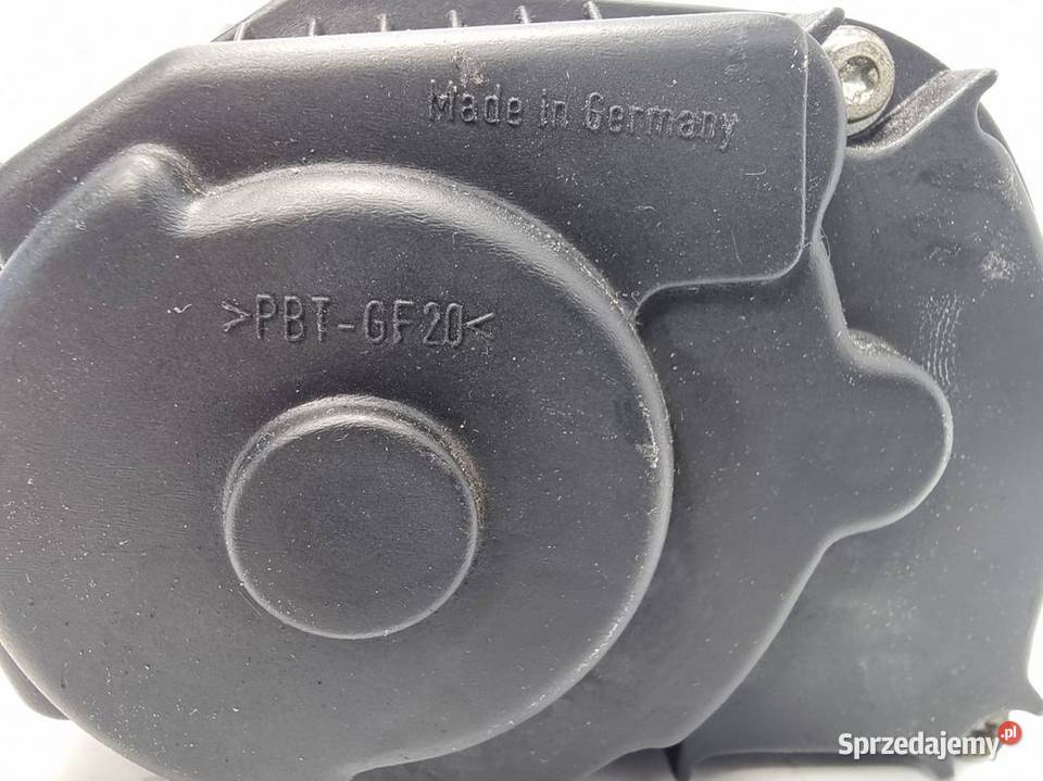 PRZEPUSTNICA VOLKSWAGEN PASSAT B5 058133063M