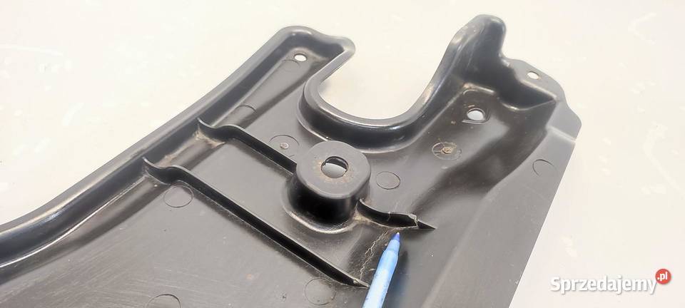 VW TIGUAN II OSŁONA PODWOZIA LEWA 5QF825101A osobowe