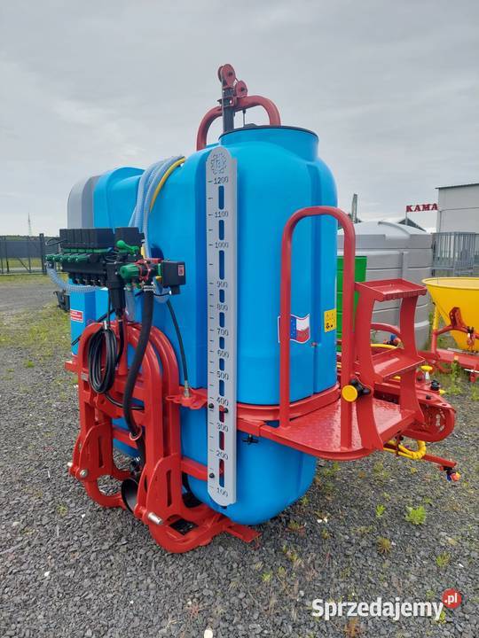 Opryskiwacz zawieszany 1200 l belka 12 m opolskie Olesno