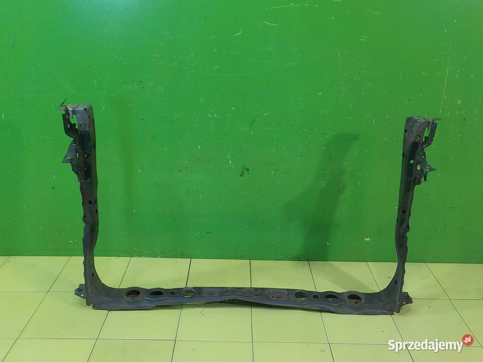 TOYOTA PRIUS III 18 VVTI 09r 5D pas przedni