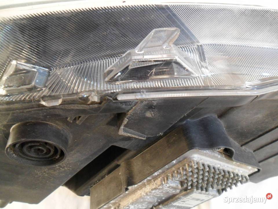 REFLEKTOR PRZÓD STRONA PRAWA SEAT ATECA Oświetlenie Nowy Tomyśl