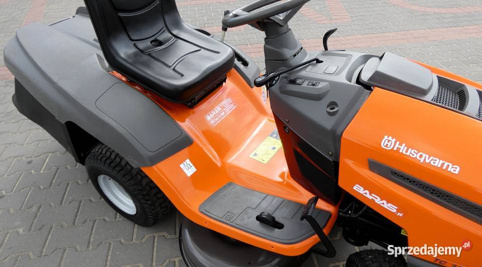 Traktorek kosiarka Husqvarna TC138 BS Pompa Traktorki Świnice Warckie