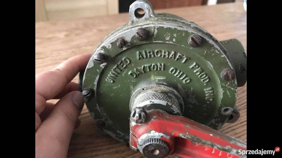 samolot spitfire pompa paliwa kabinowa Rok produkcji 1944 Krosno