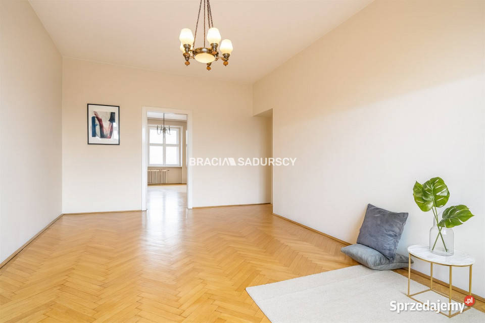 sprzedaży mieszkania 1177m 4 pokojowe Kraków