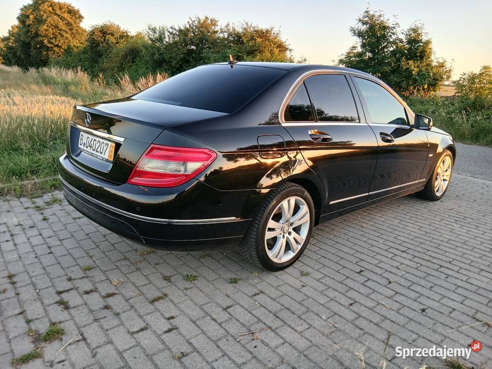 Mercedes C220 Avantgarde Czarny Bezwypadkowy z Gołuchów sprzedam