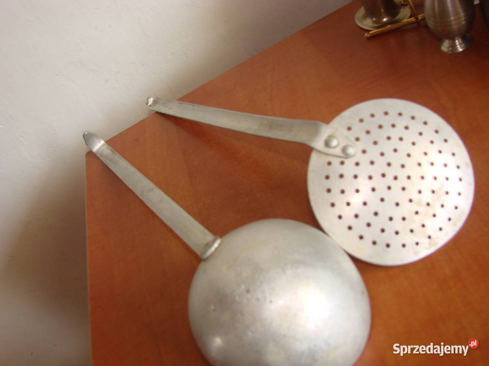 aluminiowa chochlałyżka cedzakowa PRL