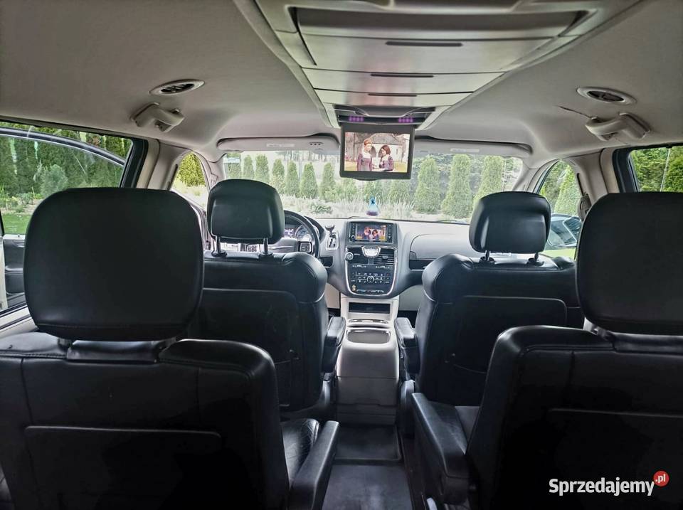 Chrysler Town Country 30TH prawie LIMITED Dobraków
