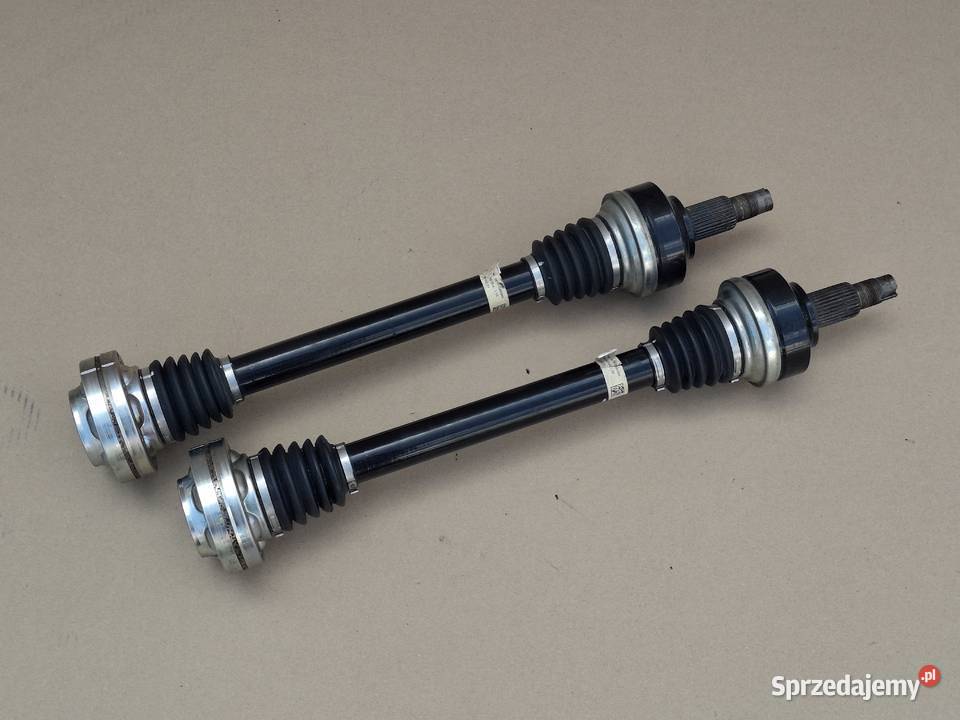 MASERATI MC20 PÓŁOŚ NAPĘDOWA LEWA PRAWA KOMPLET Bieleń