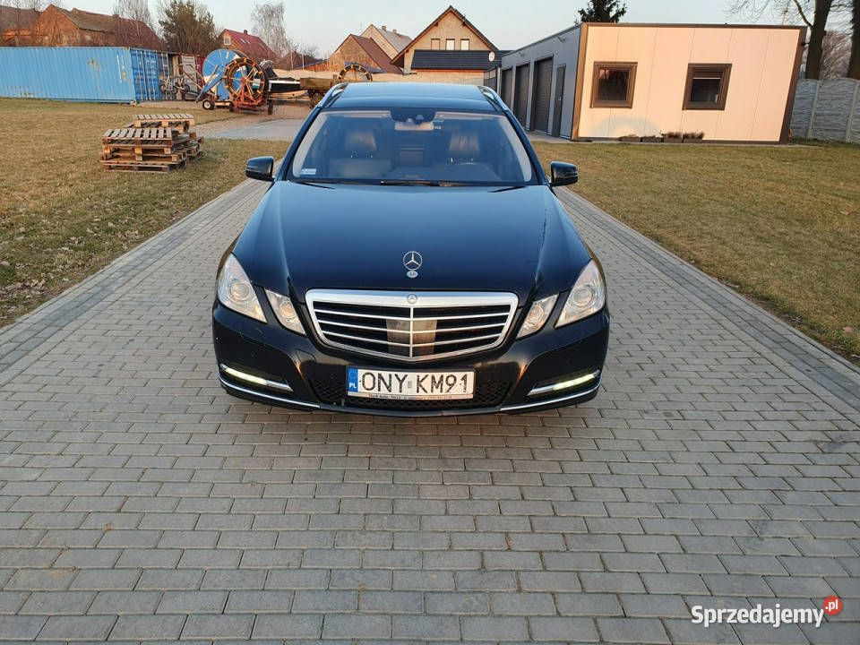 Mercedes E 350 30cdi V6 265 4Matic 2012r 4/5 Strobice